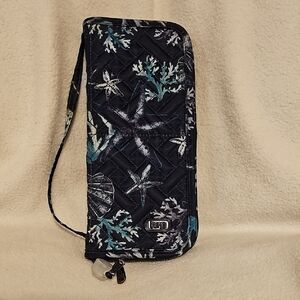 lug Blue and White Sea Inspired Travel Makeup Brush Organizer